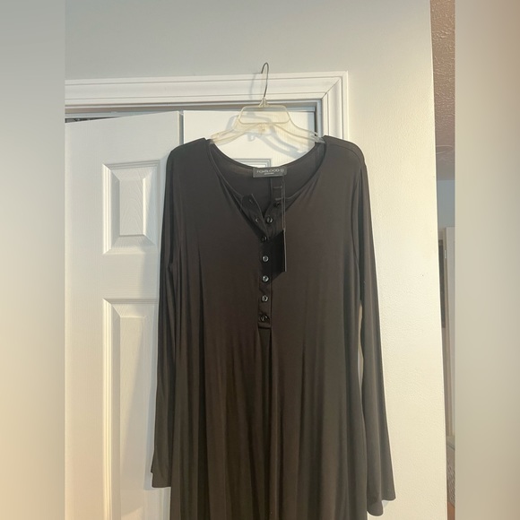 NWT Foxblood Fiona Henley Dress with Thumbholes - Large - Picture 9 of 13